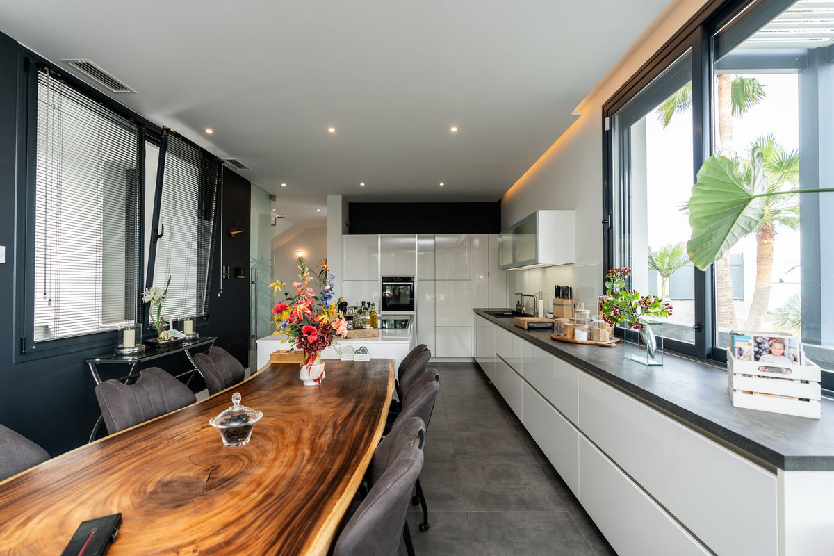 Huis te koop in Cerros del Aguila | 3 slaapkamers H4889566