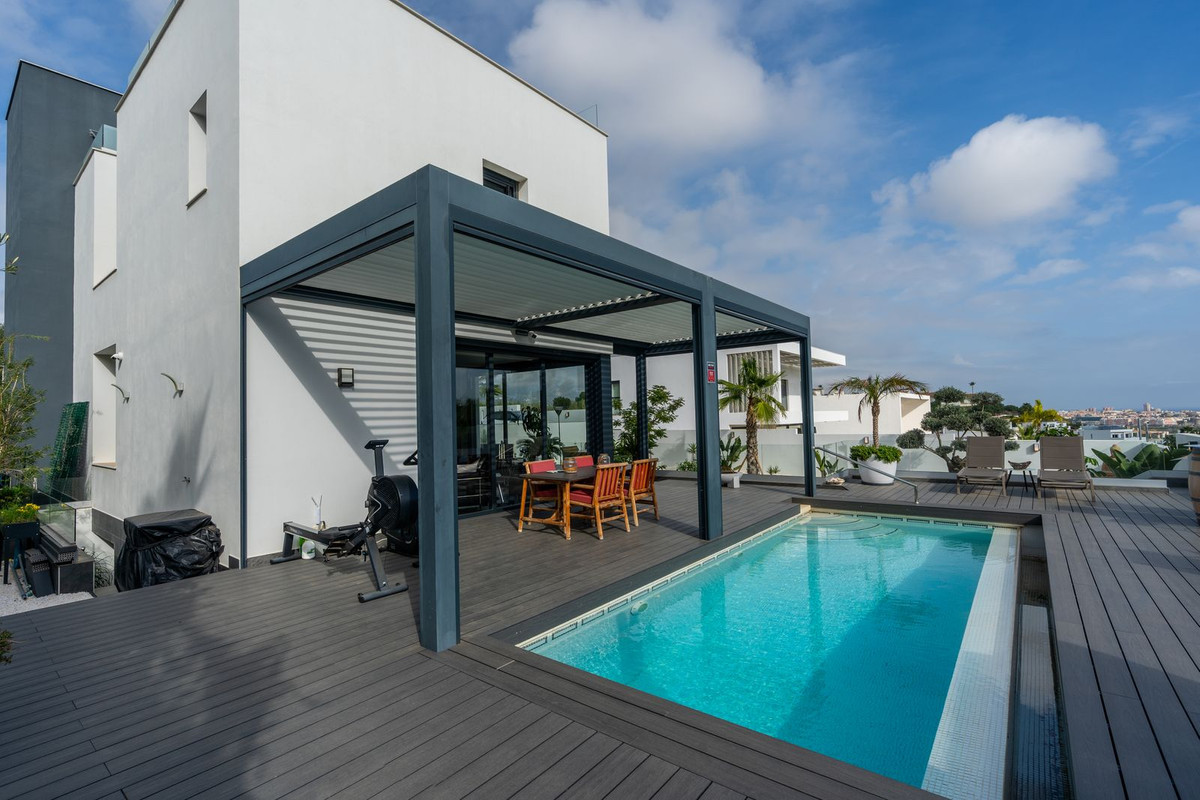 Huis te koop in Cerros del Aguila | 3 slaapkamers H4889566