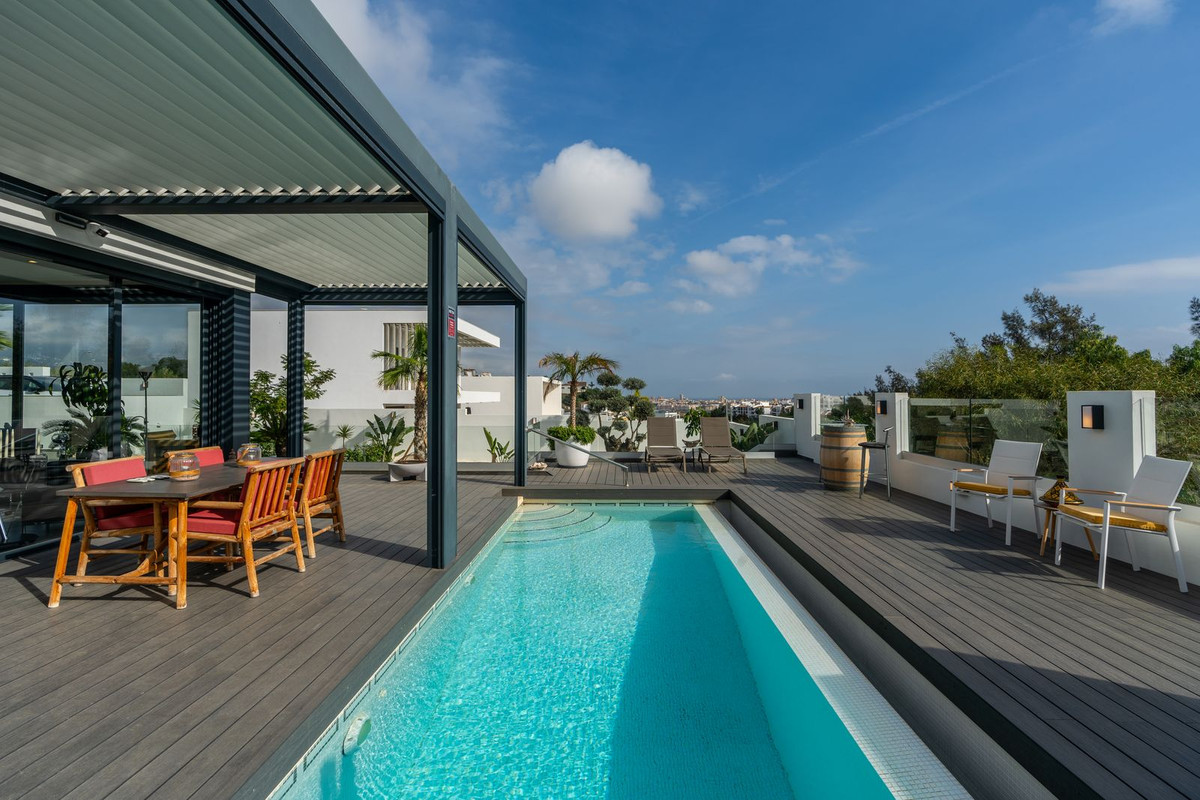 Huis te koop in Cerros del Aguila | 3 slaapkamers H4889566