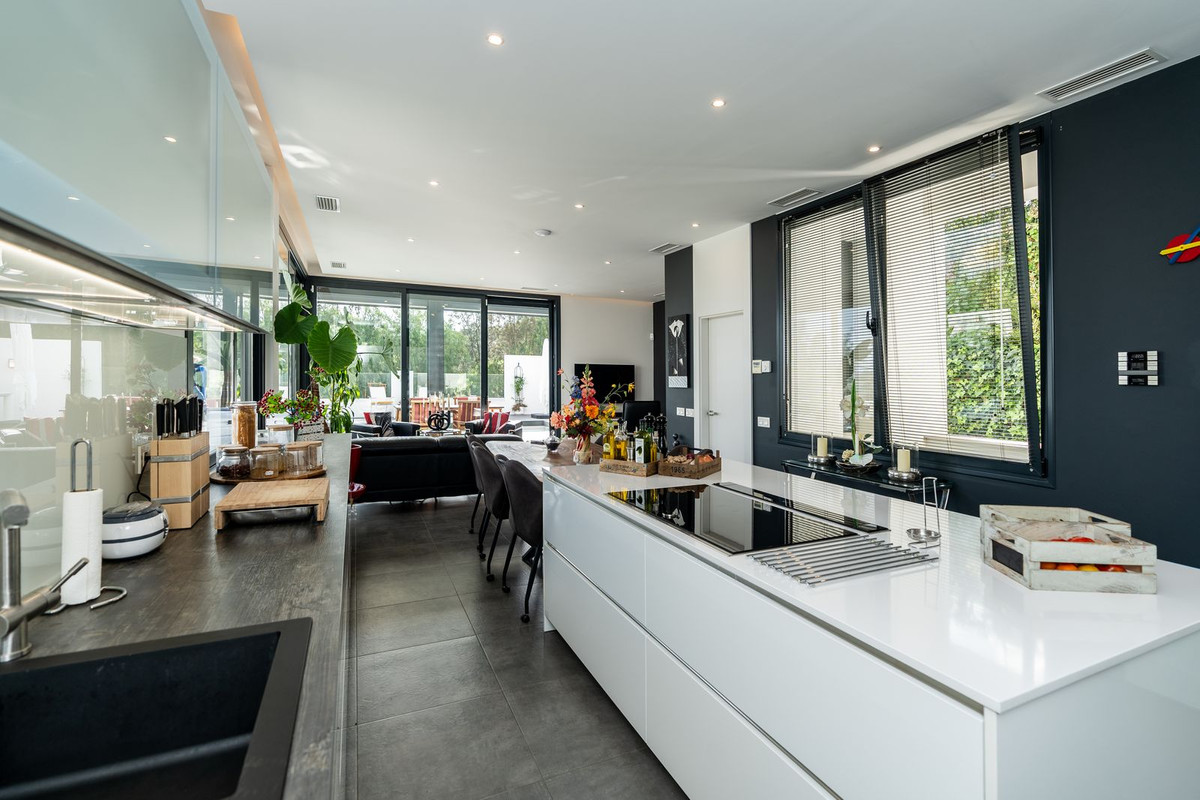 Huis te koop in Cerros del Aguila | 3 slaapkamers H4889566