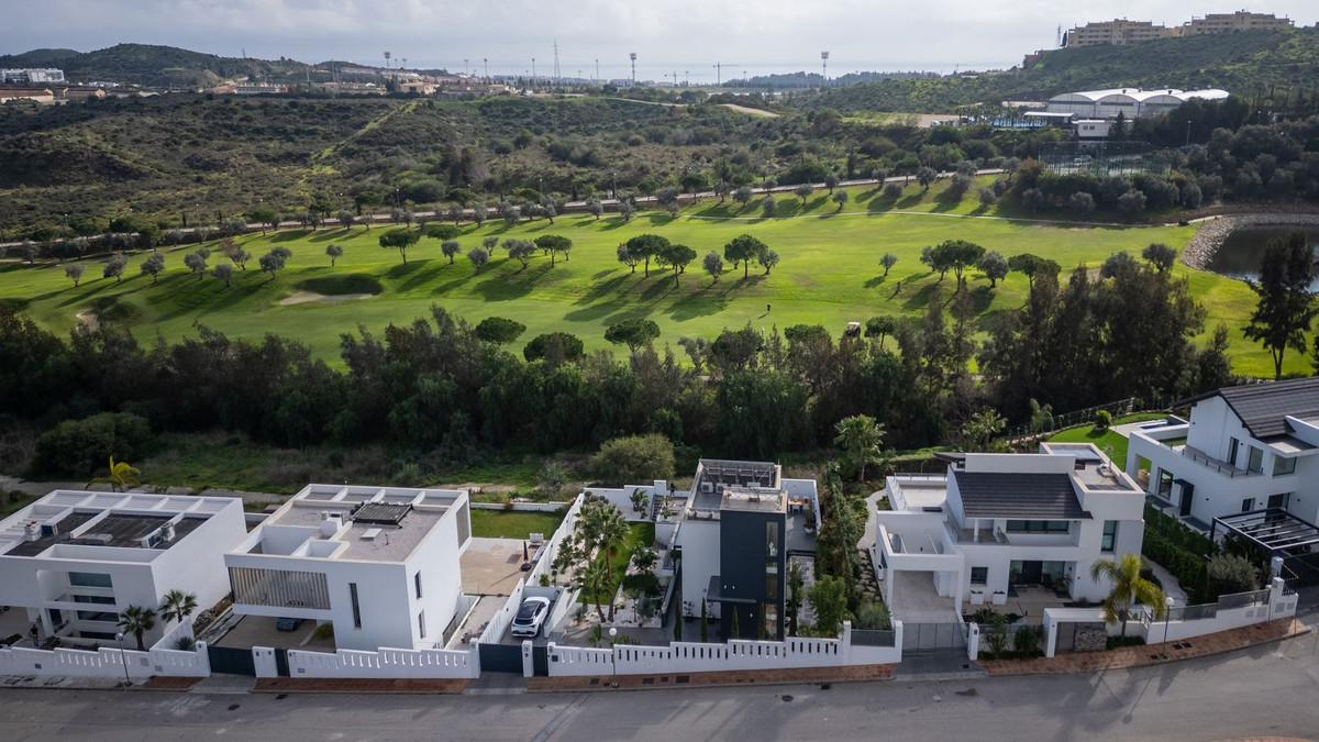 Huis te koop in Cerros del Aguila | 3 slaapkamers H4889566