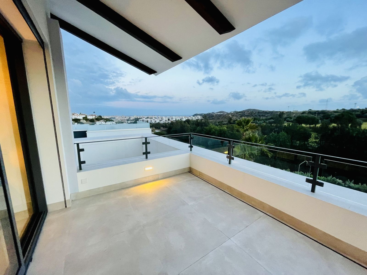 Vrijstaande Villa in Cerros del Aguila-22