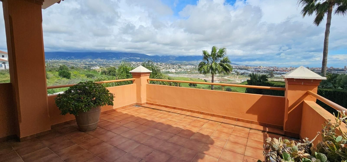 Vrijstaande Villa in Cerros del Aguila-35