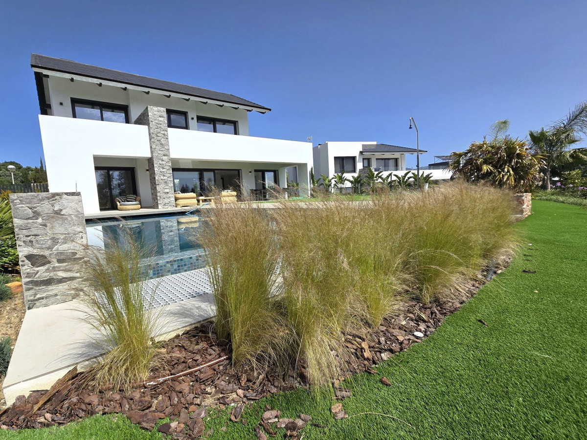 Vrijstaande Villa in Cerros del Aguila-19