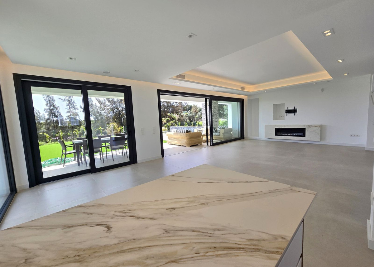 Vrijstaande Villa in Cerros del Aguila-2