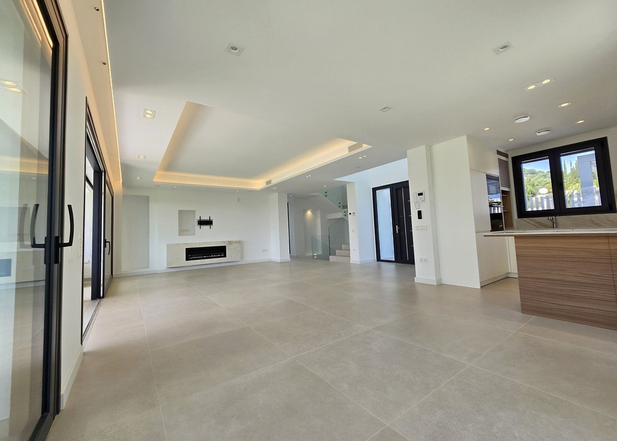 Vrijstaande Villa in Cerros del Aguila-24