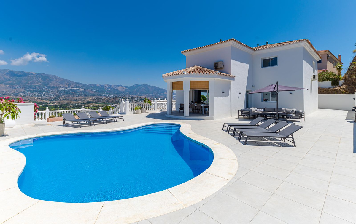 Huis te koop in Cerros del Aguila | 6 slaapkamers H5134285