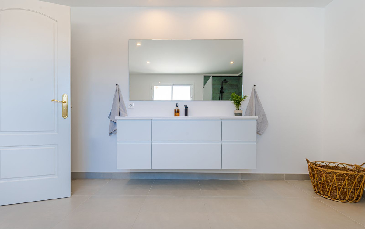 Huis te koop in Cerros del Aguila | 6 slaapkamers H5134285
