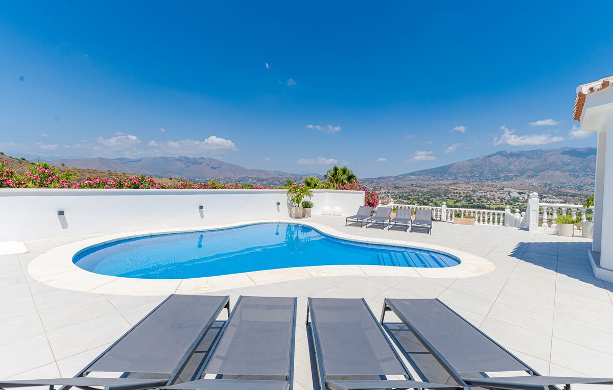 Huis te koop in Cerros del Aguila | 6 slaapkamers H5134285