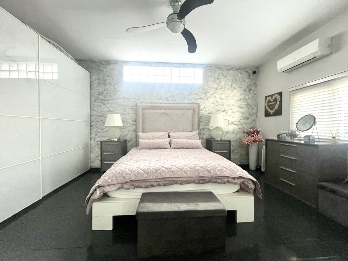 Property main view 33