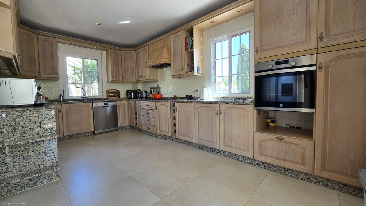 Huis te koop in Cerros del Aguila | 4 slaapkamers H5325286