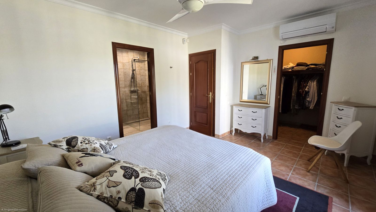 Huis te koop in Cerros del Aguila | 4 slaapkamers H5325286