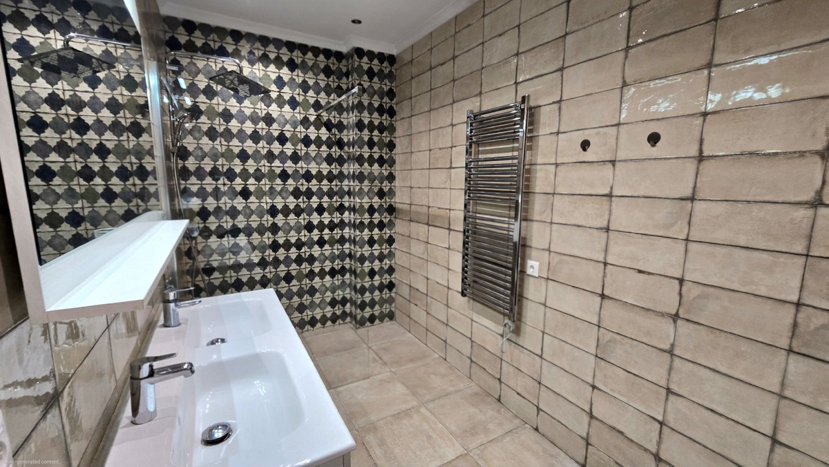 Huis te koop in Cerros del Aguila | 4 slaapkamers H5325286