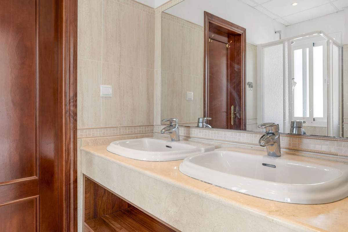 Huis te koop in Cerros del Aguila | 5 slaapkamers H5366491