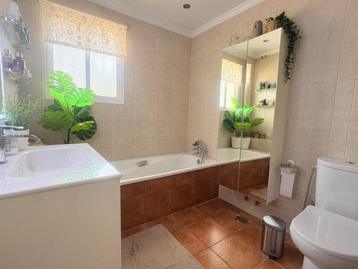 Huis te koop in Cerros del Aguila | 5 slaapkamers H5432398