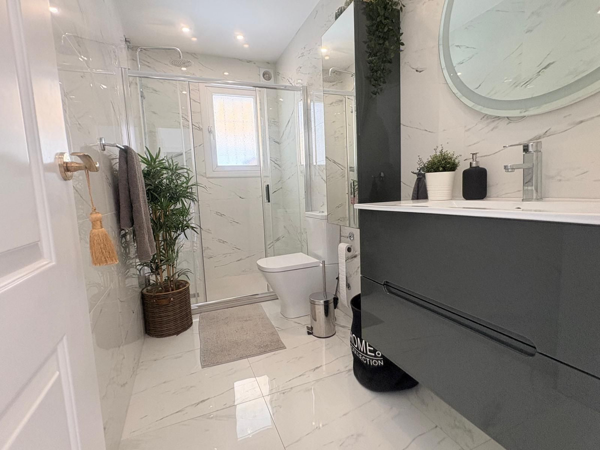 Huis te koop in Cerros del Aguila | 5 slaapkamers H5432398