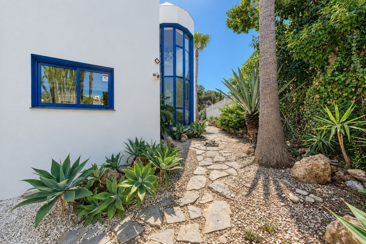 Property main view 80