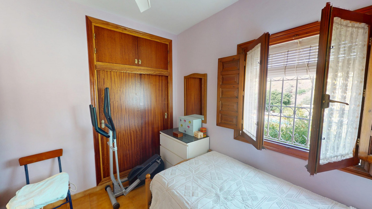 Huis te koop in Chilches | 4 slaapkamers H5138077