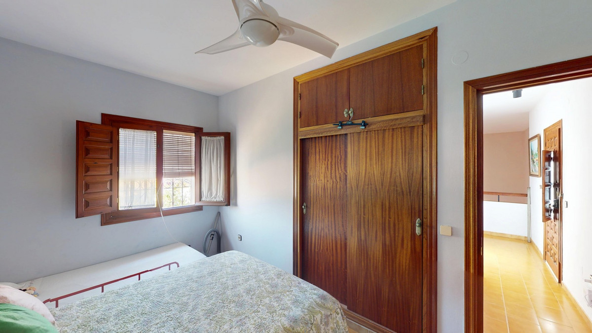 Huis te koop in Chilches | 4 slaapkamers H5138077