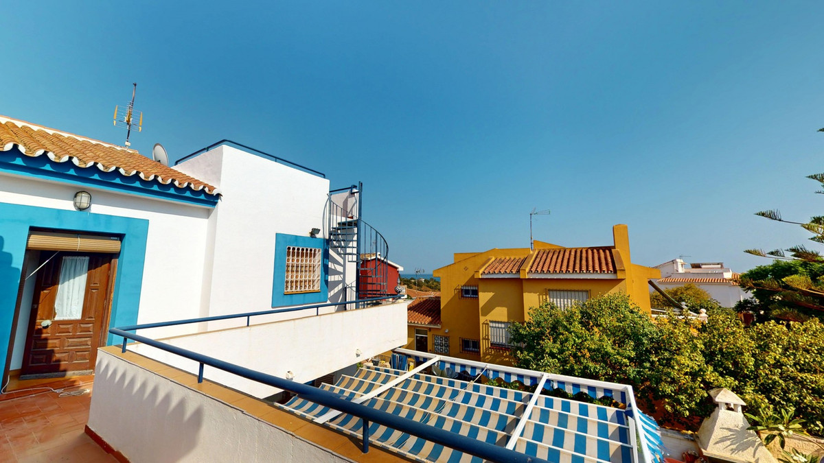 Huis te koop in Chilches | 4 slaapkamers H5138077