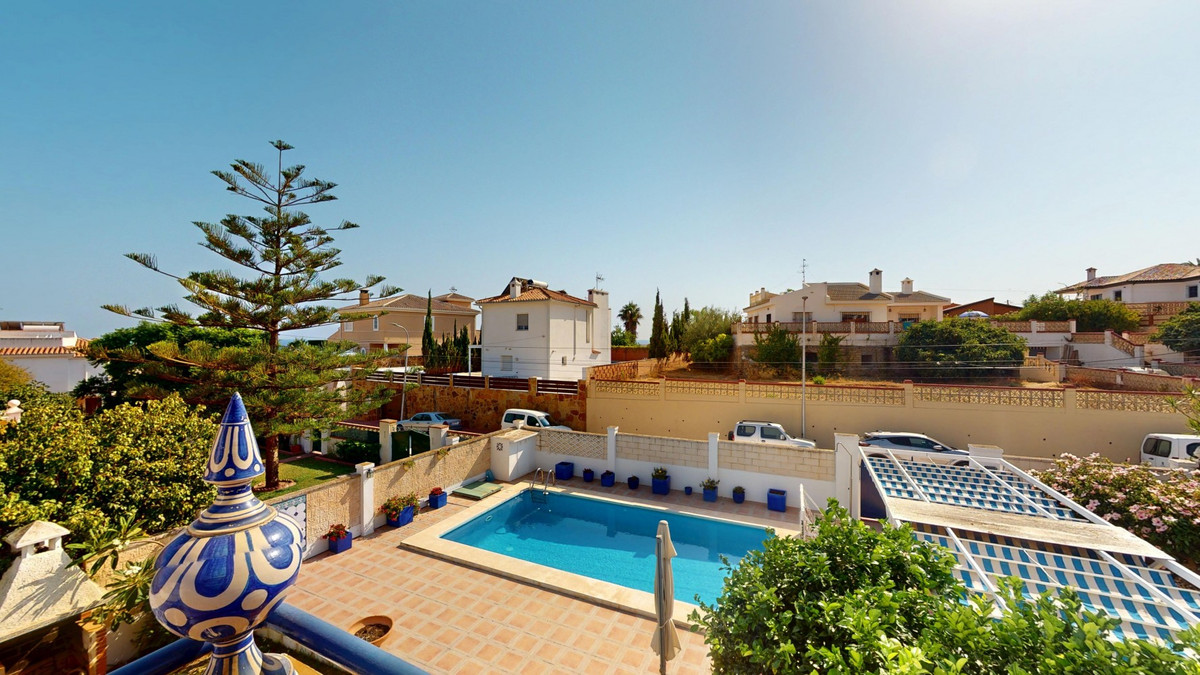 Huis te koop in Chilches | 4 slaapkamers H5138077