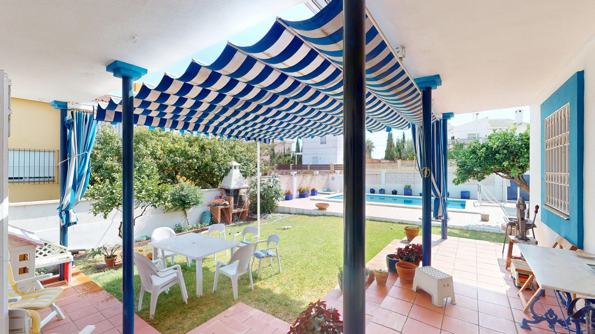 Huis te koop in Chilches | 4 slaapkamers H5138077