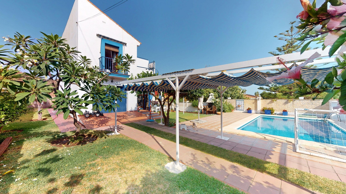 Huis te koop in Chilches | 4 slaapkamers H5138077