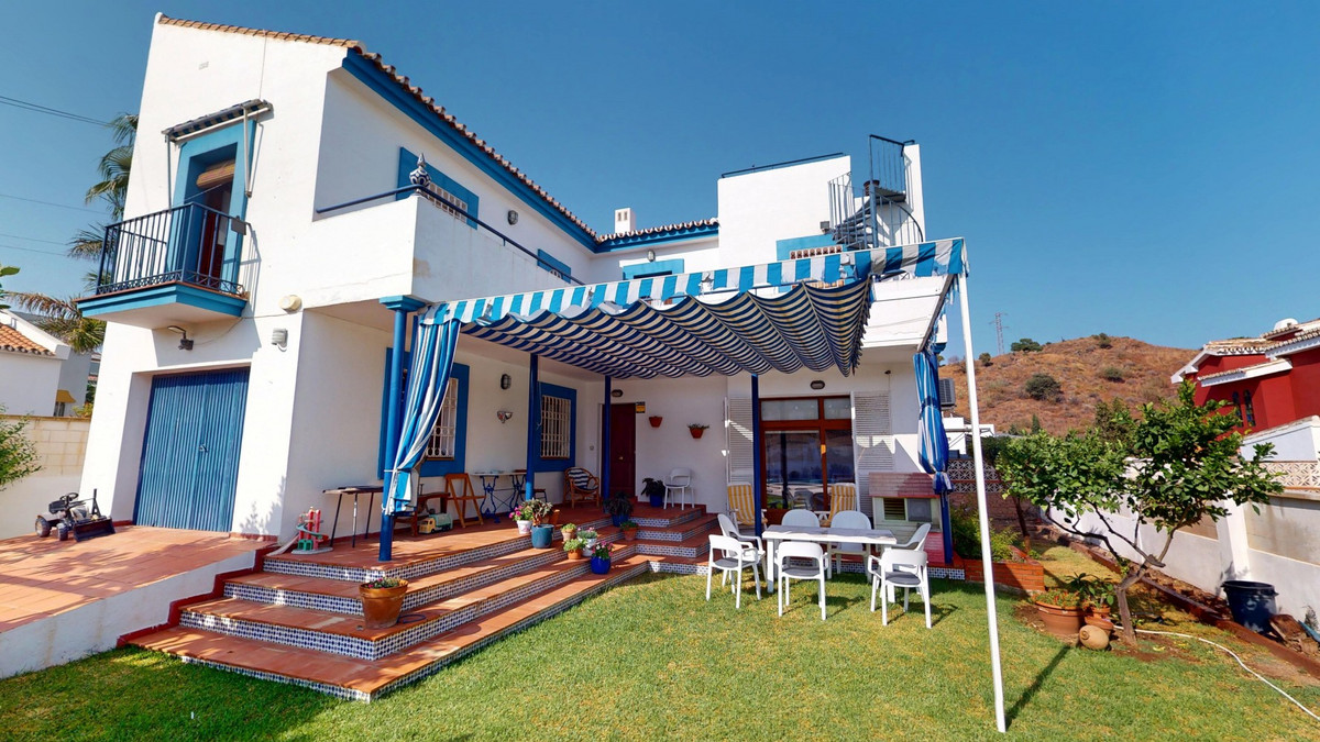 Huis te koop in Chilches | 4 slaapkamers H5138077