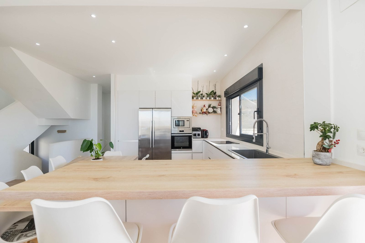 Huis te koop in Chilches | 5 slaapkamers H5164564