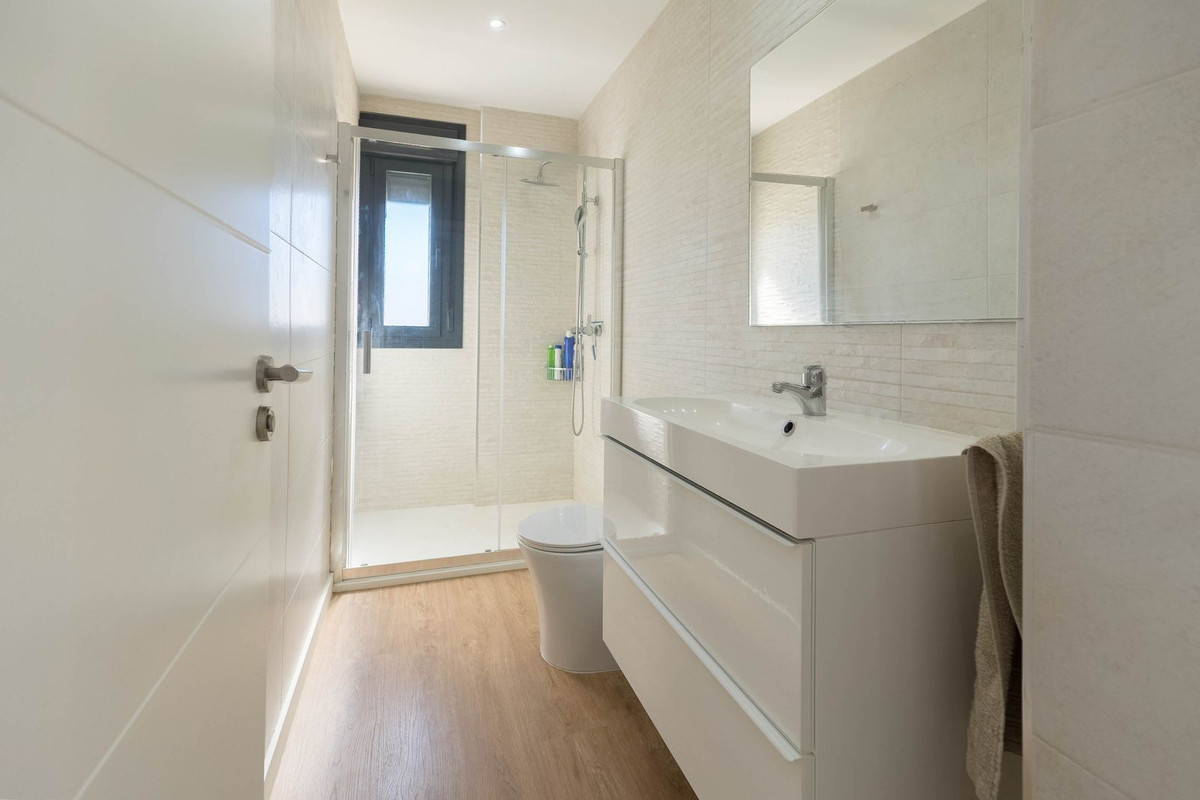 Huis te koop in Chilches | 5 slaapkamers H5164564