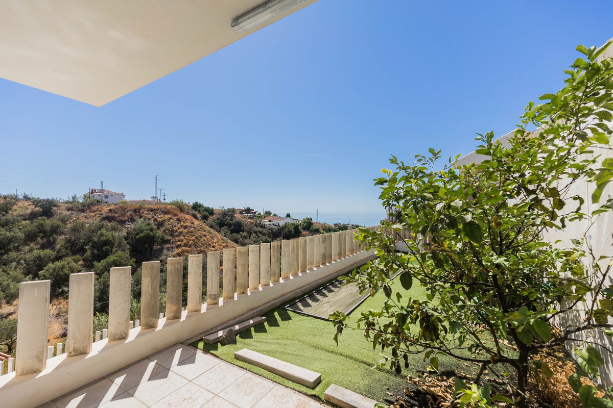 Huis te koop in Chilches | 5 slaapkamers H5164564