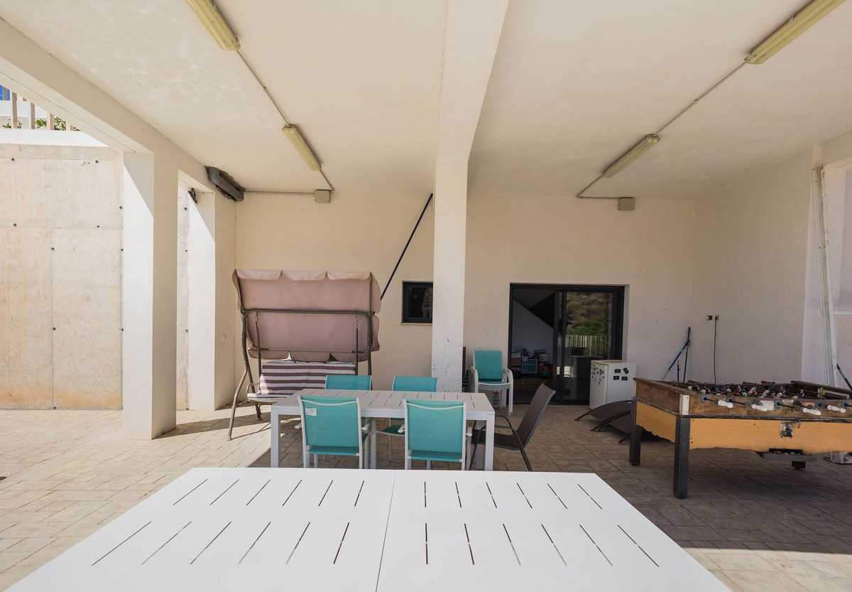 Huis te koop in Chilches | 5 slaapkamers H5164564