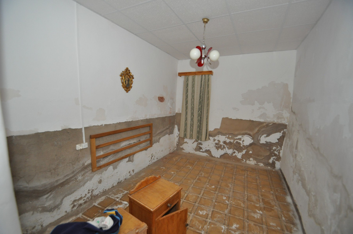 Huis te koop in Chinorlet | 7 slaapkamers H4566853