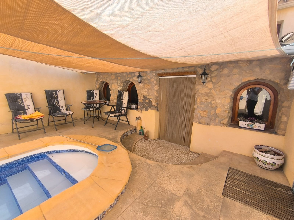 Huis te koop in Chinorlet | 4 slaapkamers H5078635