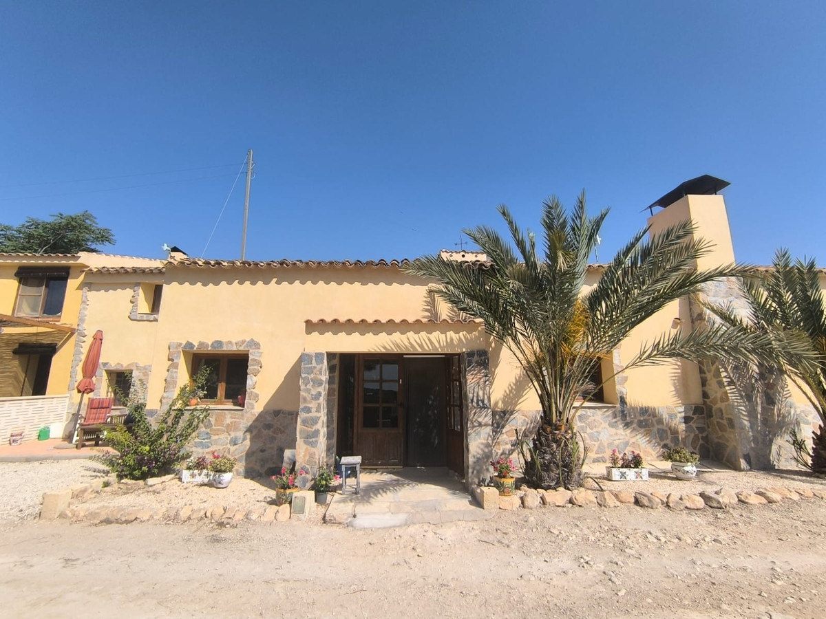 Huis te koop in Chinorlet | 4 slaapkamers H5509600