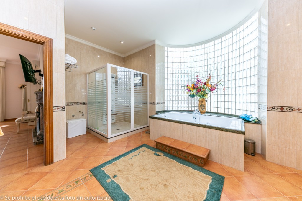 Huis te koop in Churriana | 6 slaapkamers H4292725