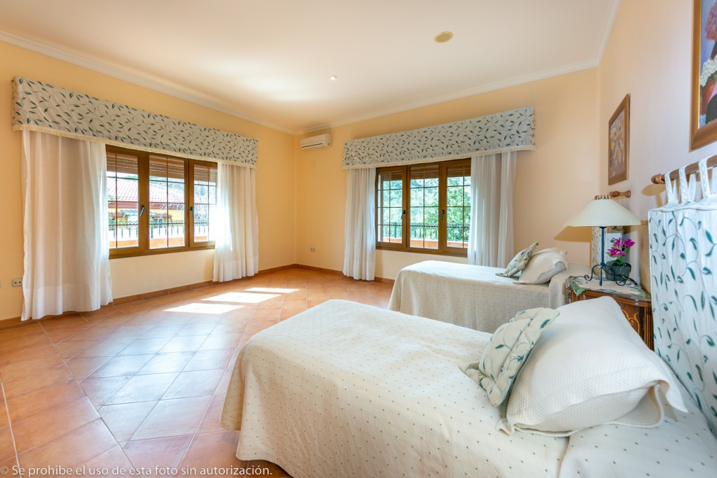 Huis te koop in Churriana | 6 slaapkamers H4292725