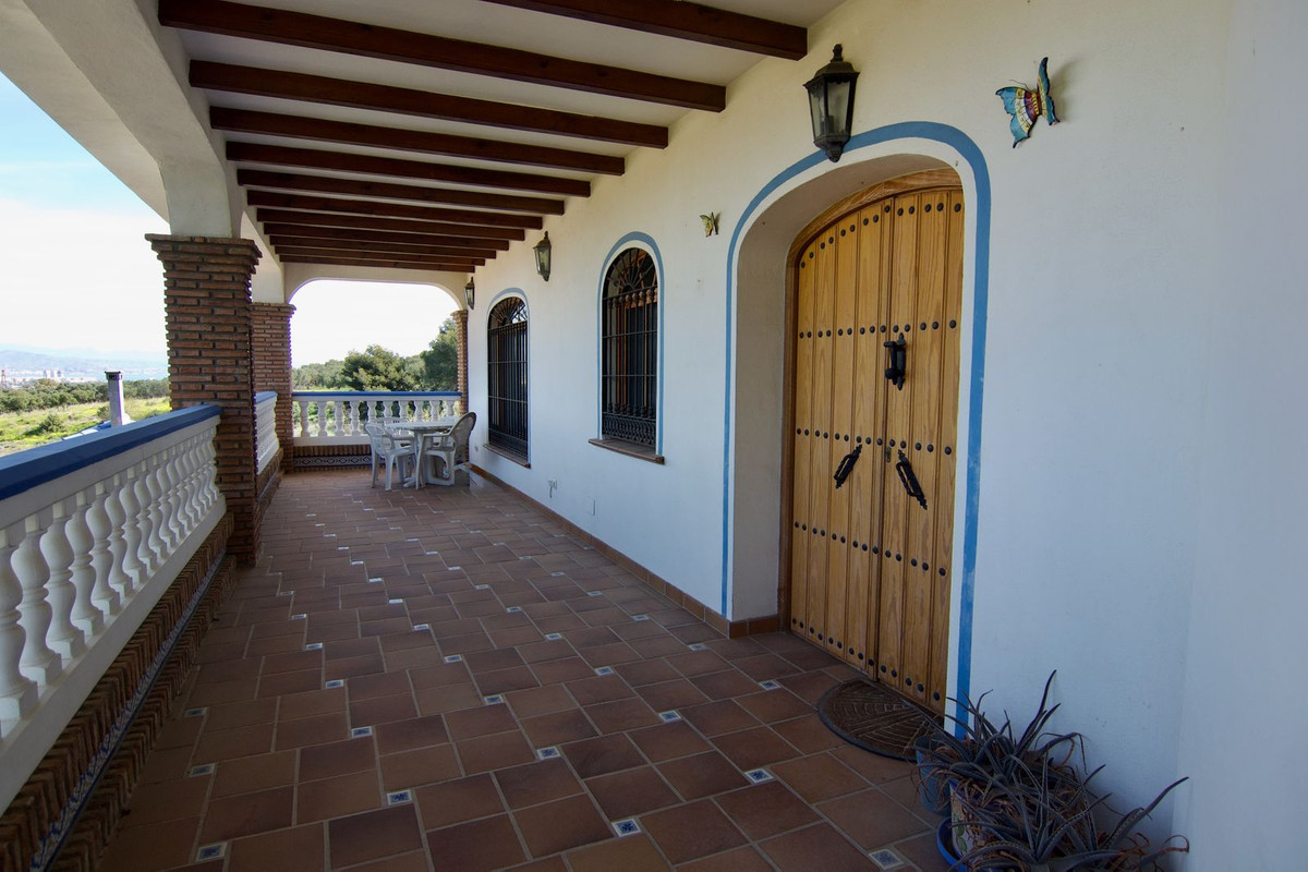 Vrijstaande Villa in Churriana-15