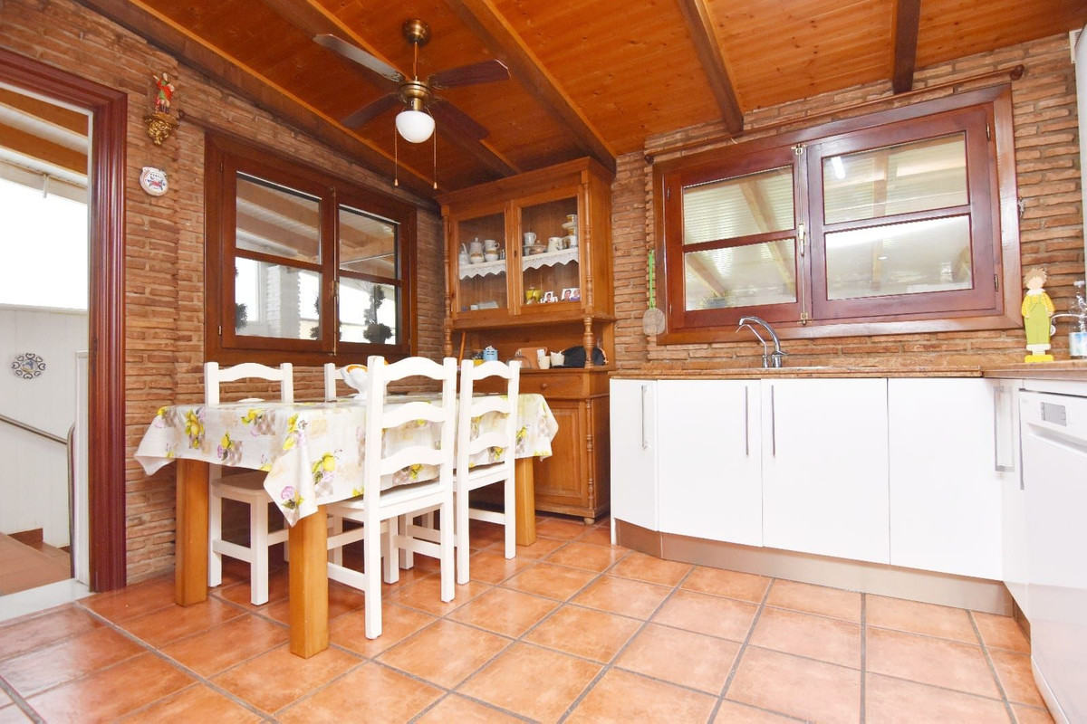 Huis te koop in Churriana | 4 slaapkamers H5064871