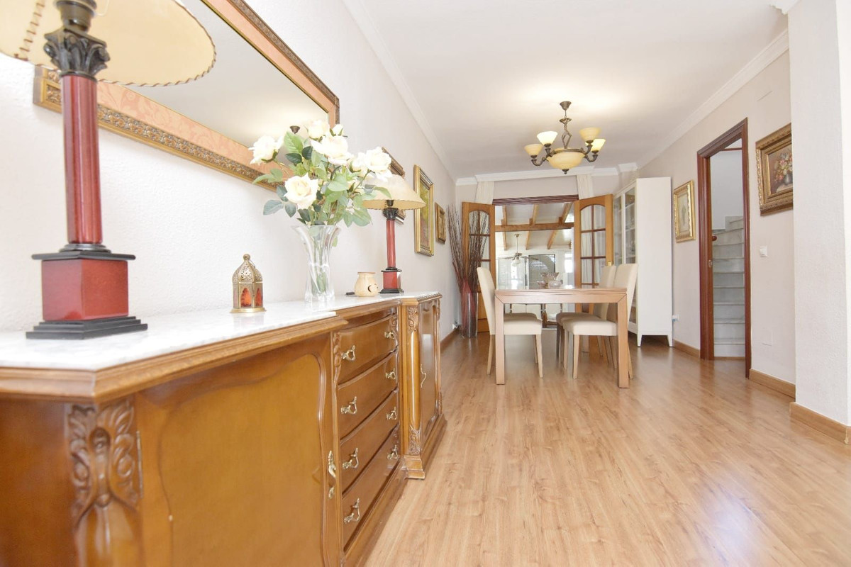 Huis te koop in Churriana | 4 slaapkamers H5064871