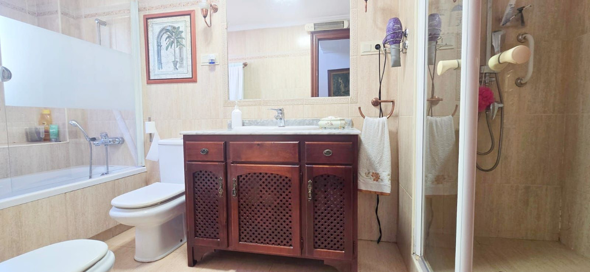Huis te koop in Churriana | 4 slaapkamers H5064871