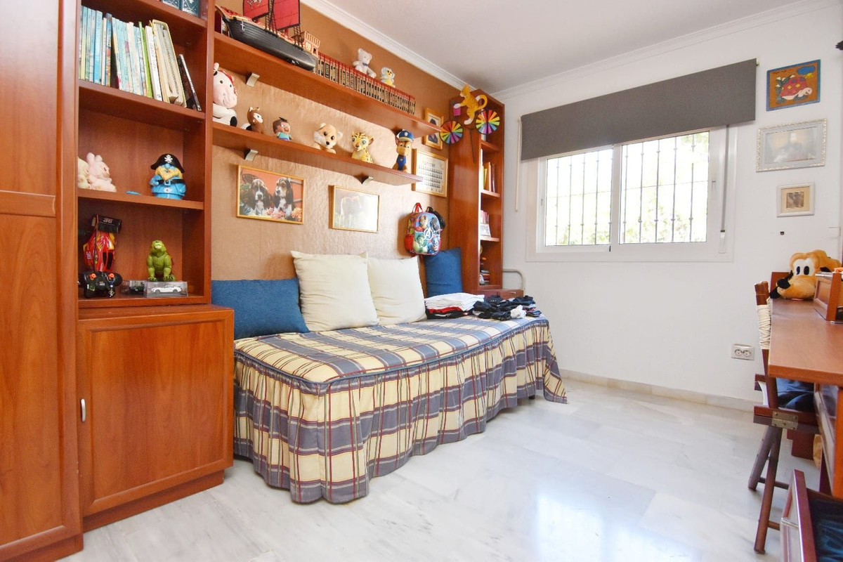 Huis te koop in Churriana | 4 slaapkamers H5064871