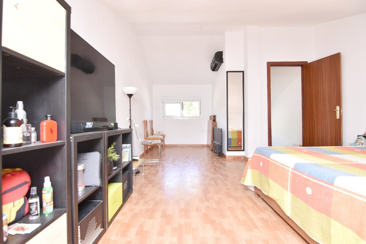Huis te koop in Churriana | 4 slaapkamers H5064871