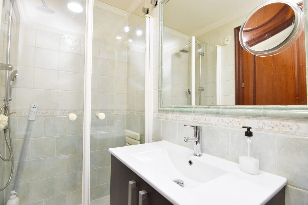 Huis te koop in Churriana | 4 slaapkamers H5064871