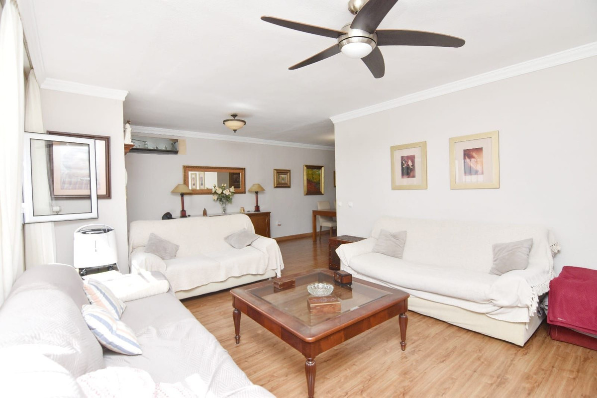 Huis te koop in Churriana | 4 slaapkamers H5064871