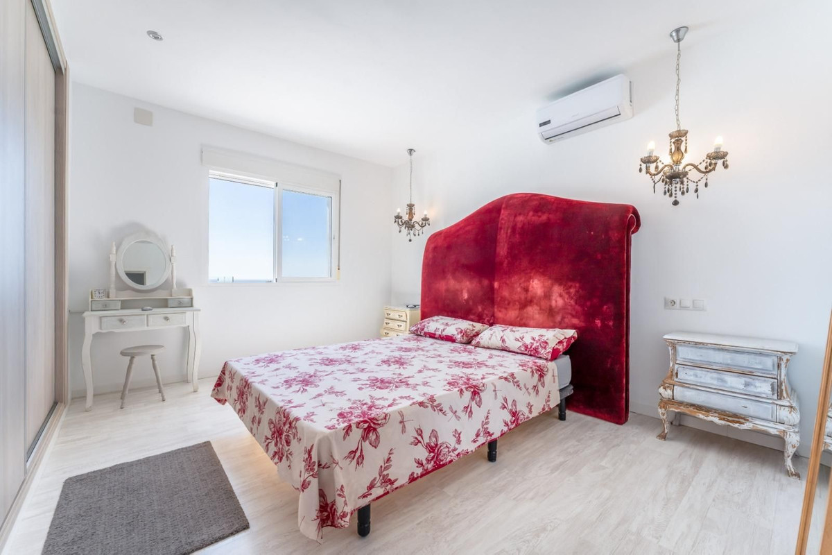 Huis te koop in Churriana | 4 slaapkamers H5218264