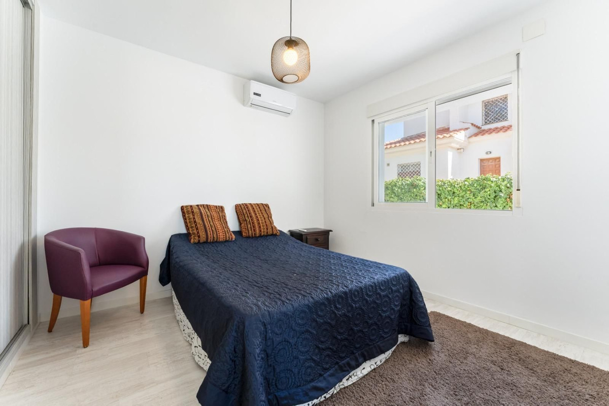 Huis te koop in Churriana | 4 slaapkamers H5218264