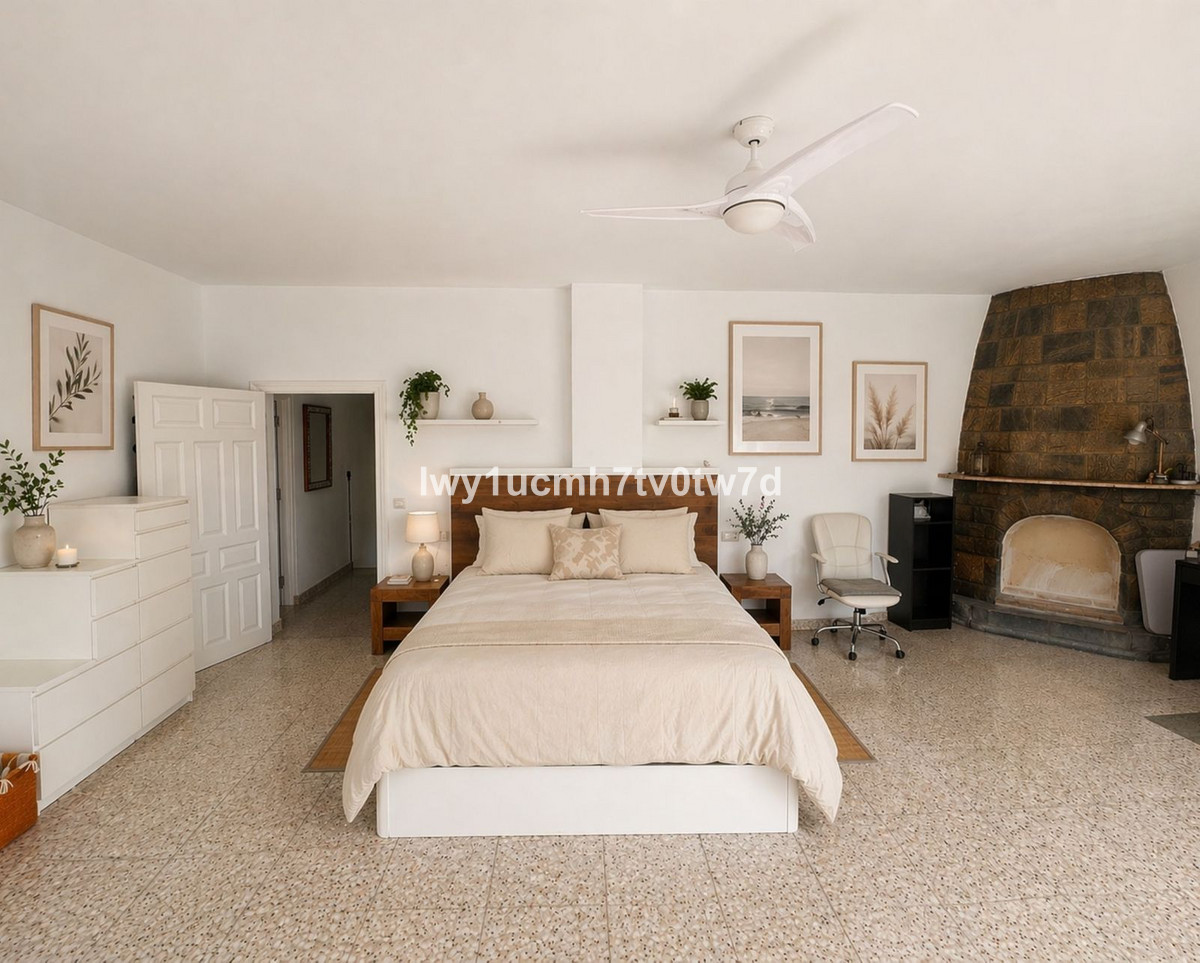 Huis te koop in Churriana | 4 slaapkamers H5366872