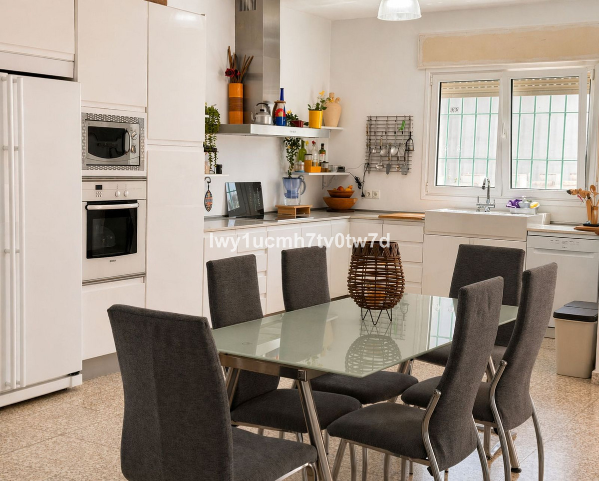 Huis te koop in Churriana | 4 slaapkamers H5366872