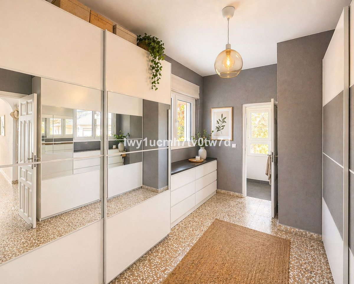 Huis te koop in Churriana | 4 slaapkamers H5366872